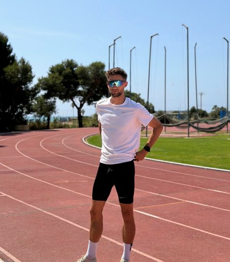 Jort Benz op de atletiekbaan